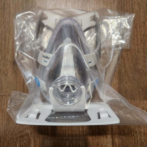 Resmed Airtouch F20 Frame System Size Large - Picture 1 of 4